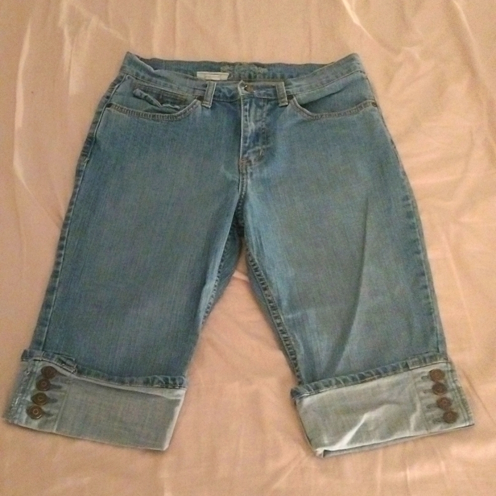 ⚜️ Zena Cuffed Denim Capris